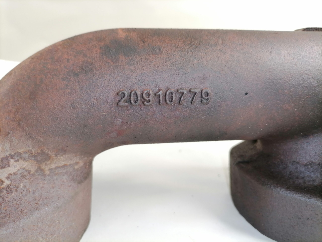 Volvo Exhaust mainfold 20910779 - Izduvna grana za Kamion: slika 2 Volvo Exhaust mainfold 20910779 - Izduvna grana za Kamion: slika 2