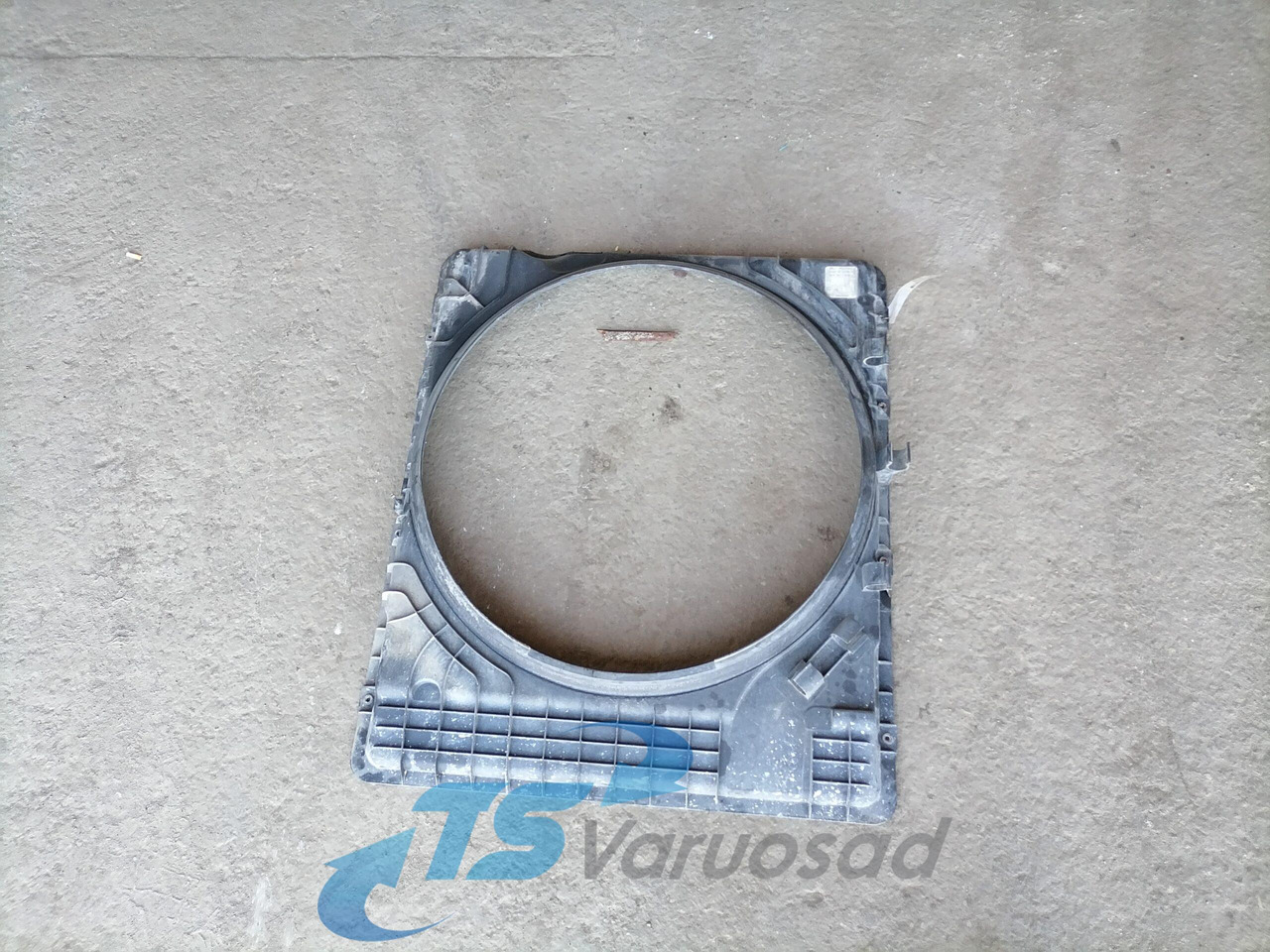 Volvo Fan shroud 22060183 - Radijator za Kamion: slika 1 Volvo Fan shroud 22060183 - Radijator za Kamion: slika 1