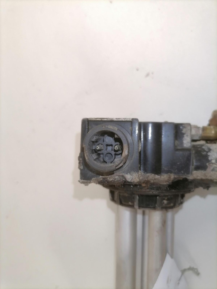 Volvo Fuel pick up 20375002 - Obrada goriva/ Dostava goriva za Kamion: slika 5 Volvo Fuel pick up 20375002 - Obrada goriva/ Dostava goriva za Kamion: slika 5