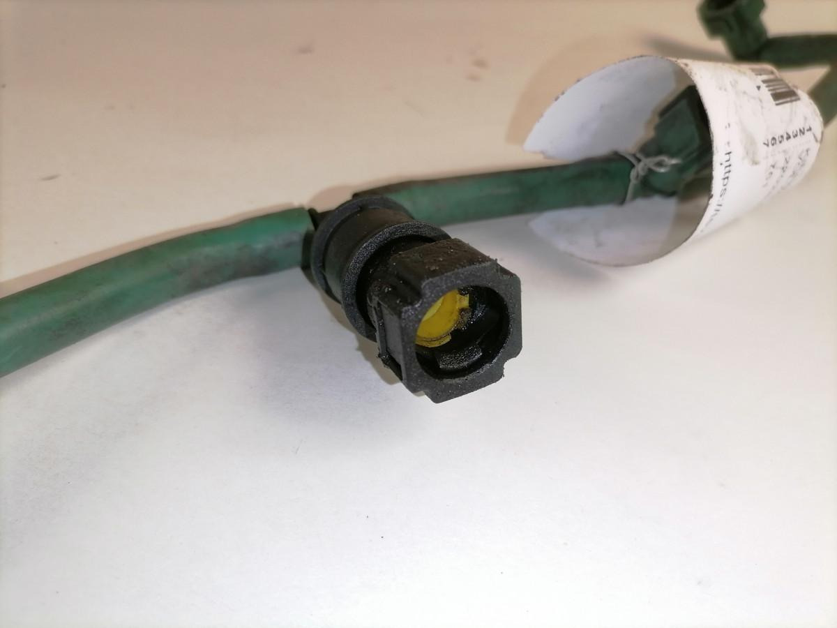 Volvo Fuel pipe 22028370 - Obrada goriva/ Dostava goriva za Kamion: slika 3 Volvo Fuel pipe 22028370 - Obrada goriva/ Dostava goriva za Kamion: slika 3