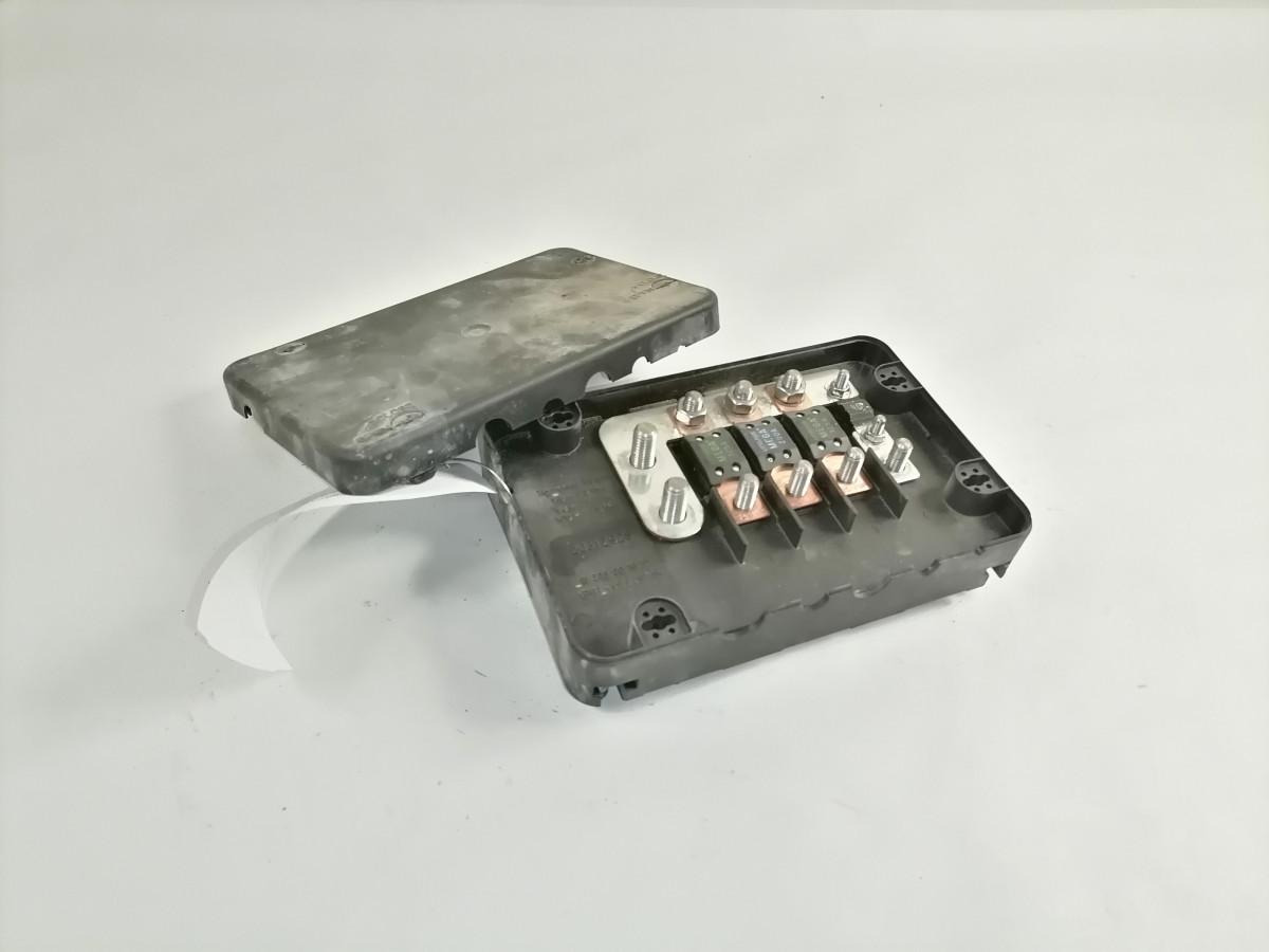 Volvo Fuse box 20512928 - Osigurač za Kamion: slika 2 Volvo Fuse box 20512928 - Osigurač za Kamion: slika 2