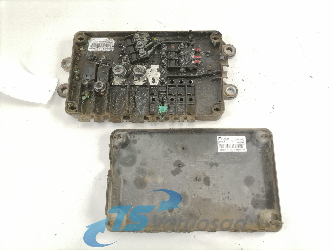 Volvo Fuse box 21717590 - Osigurač za Kamion: slika 4 Volvo Fuse box 21717590 - Osigurač za Kamion: slika 4