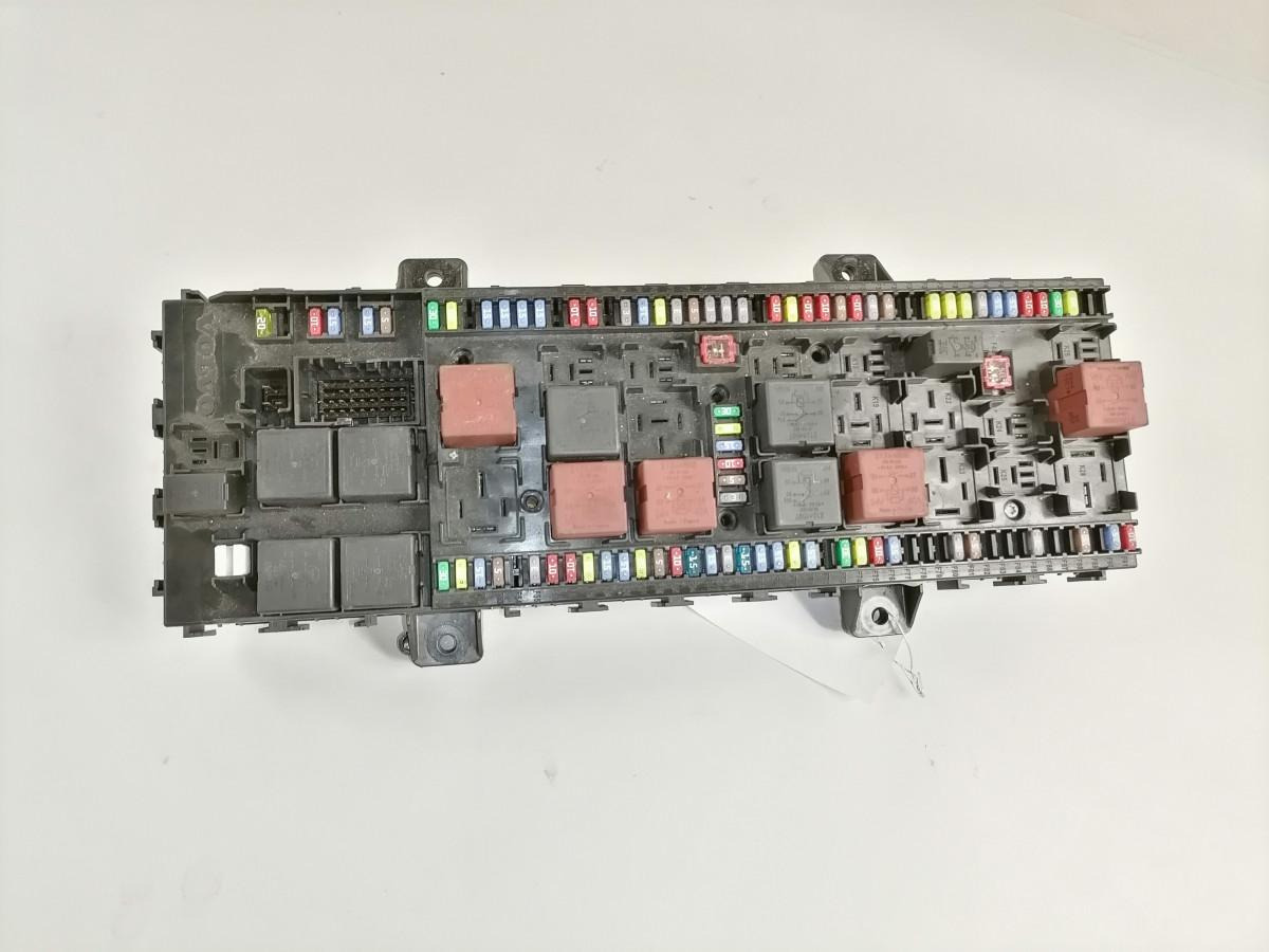 Volvo Fuse box 21939408 - Osigurač za Kamion: slika 2 Volvo Fuse box 21939408 - Osigurač za Kamion: slika 2