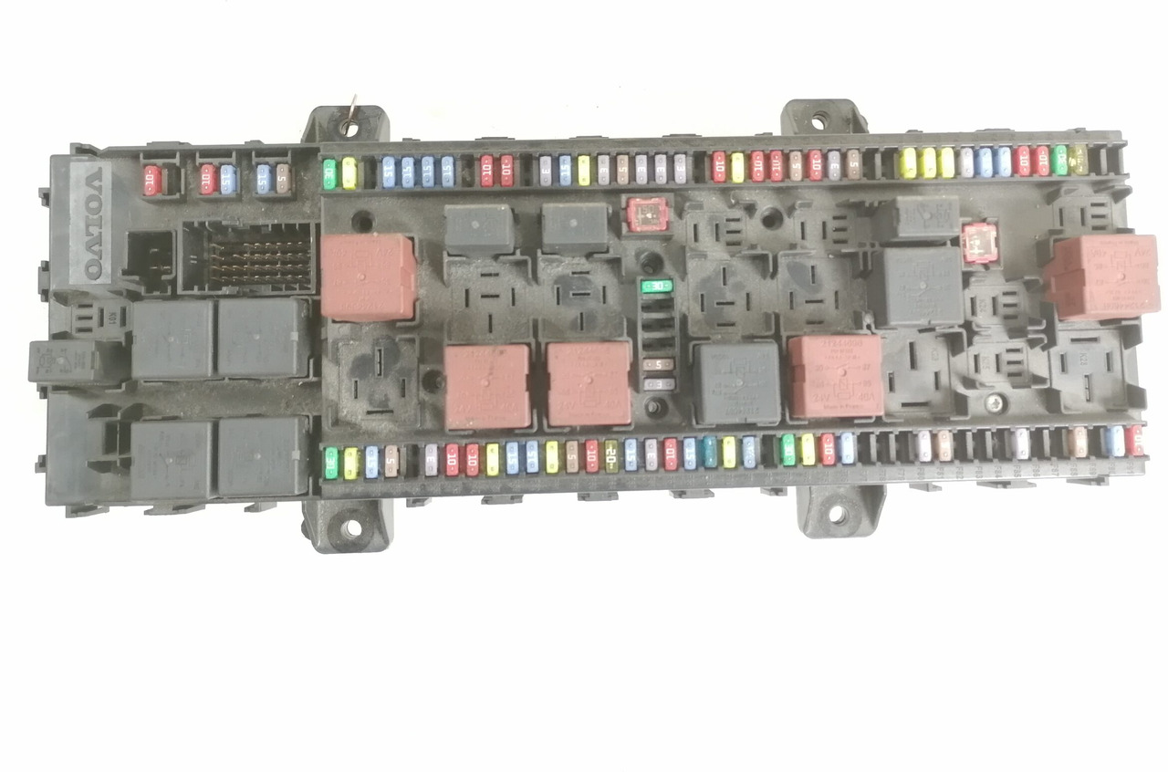 Volvo Fuse box 21939408 - Osigurač za Kamion: slika 2 Volvo Fuse box 21939408 - Osigurač za Kamion: slika 2