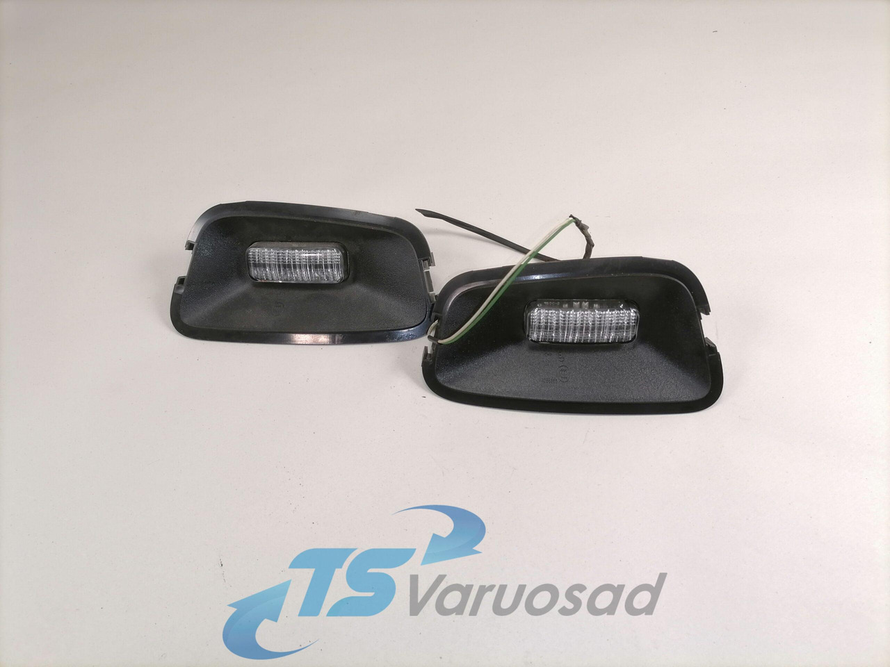 Volvo Gabariidituli 82278930 - Univerzalni deo za Kamion: slika 1 Volvo Gabariidituli 82278930 - Univerzalni deo za Kamion: slika 1