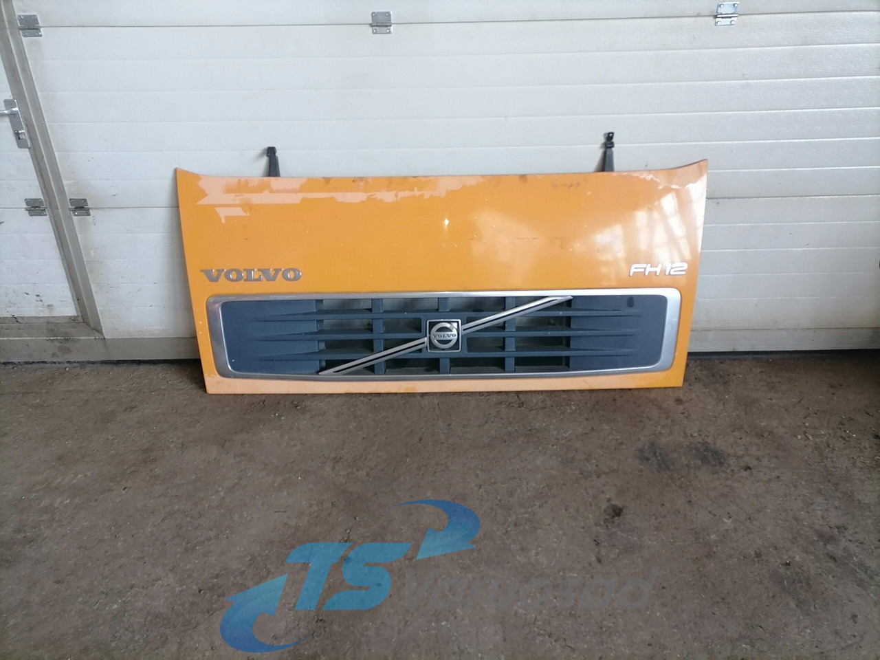 Volvo Grille panel 20360266 - Rešetka za Kamion: slika 1 Volvo Grille panel 20360266 - Rešetka za Kamion: slika 1