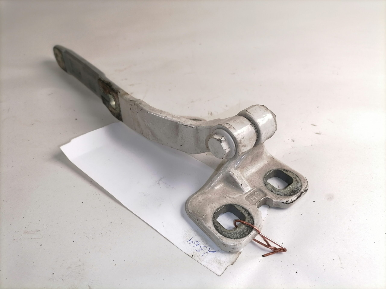 Volvo Iluvõre kandurhing 82320177 - Rešetka za Kamion: slika 2 Volvo Iluvõre kandurhing 82320177 - Rešetka za Kamion: slika 2