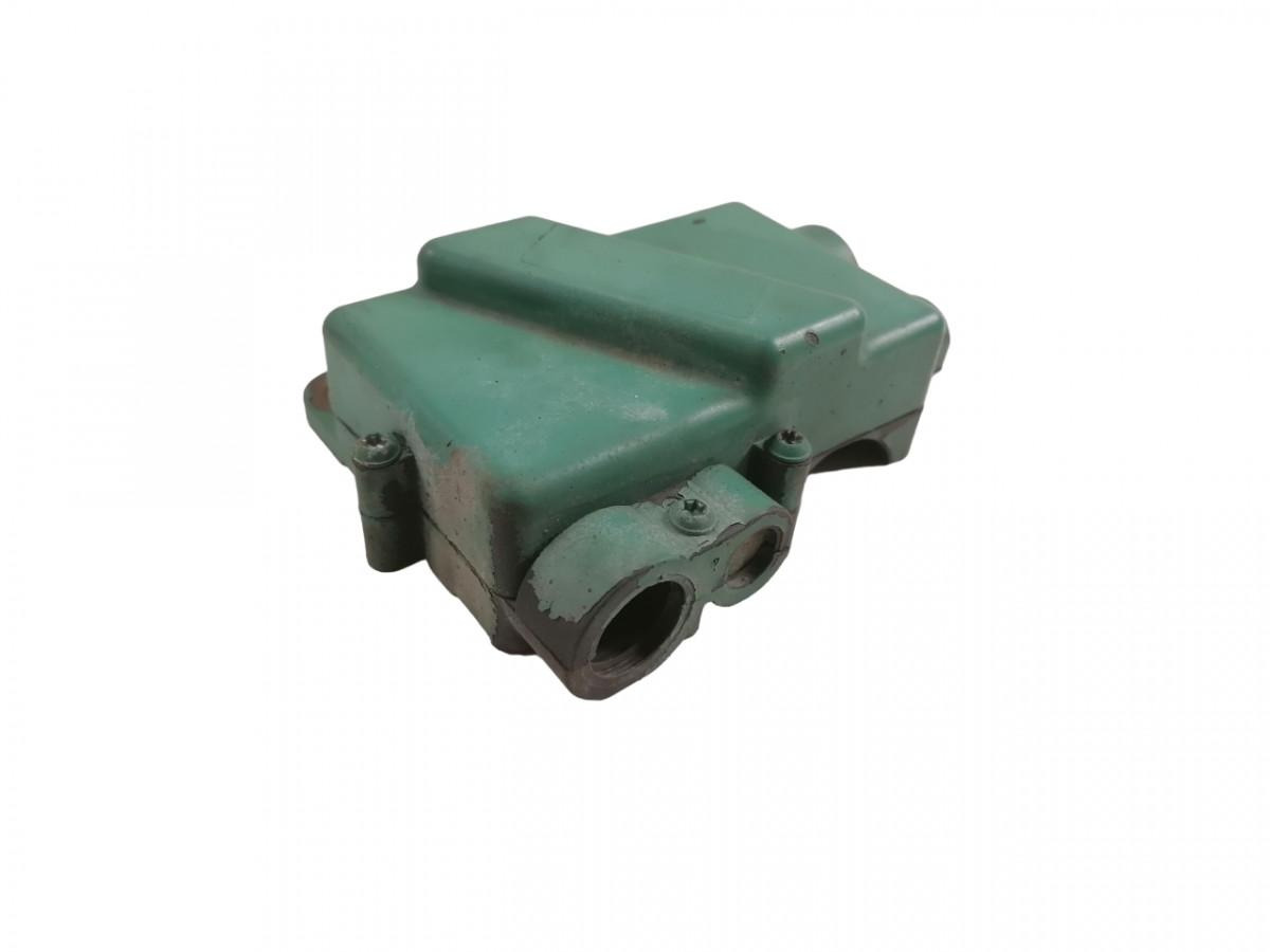 Volvo Juhtmestiku harukarp 04214496 - Osigurač za Kamion: slika 1 Volvo Juhtmestiku harukarp 04214496 - Osigurač za Kamion: slika 1