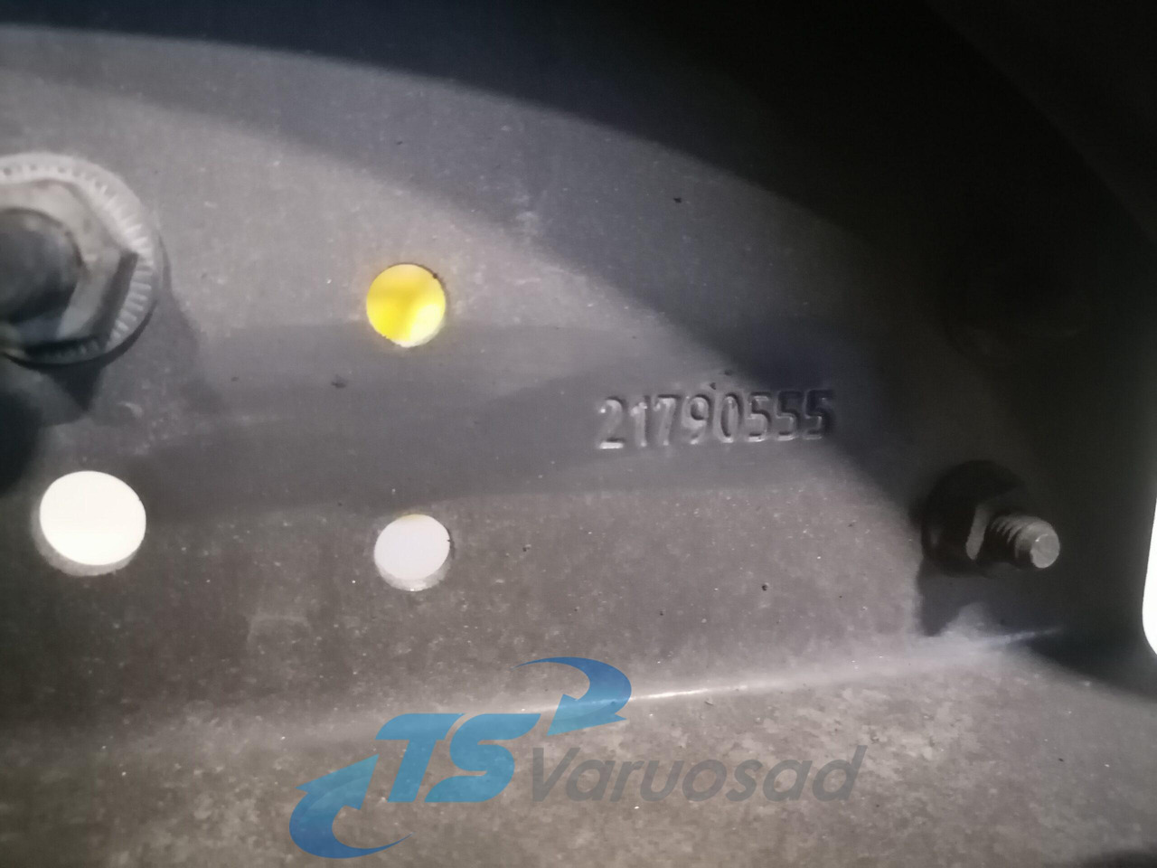 Volvo Kabiini tagune haagise pistikute kinnitusraam 21790555 - Ram/ Šasija za Kamion: slika 3 Volvo Kabiini tagune haagise pistikute kinnitusraam 21790555 - Ram/ Šasija za Kamion: slika 3