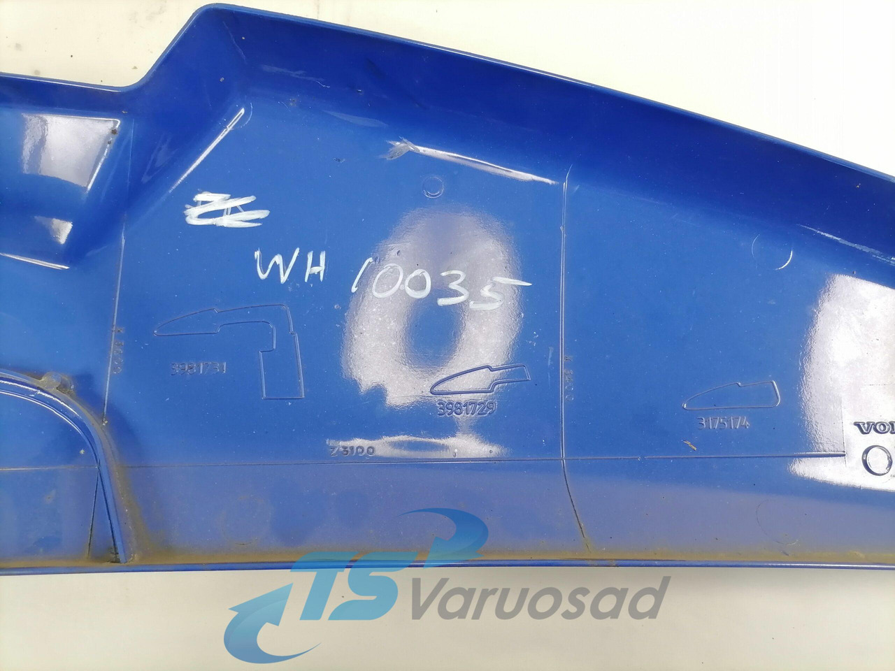 Volvo Kabiini tuulesuunaja, ülemine vasak 3175174 - Aerodinamika/ Spojler za Kamion: slika 2 Volvo Kabiini tuulesuunaja, ülemine vasak 3175174 - Aerodinamika/ Spojler za Kamion: slika 2