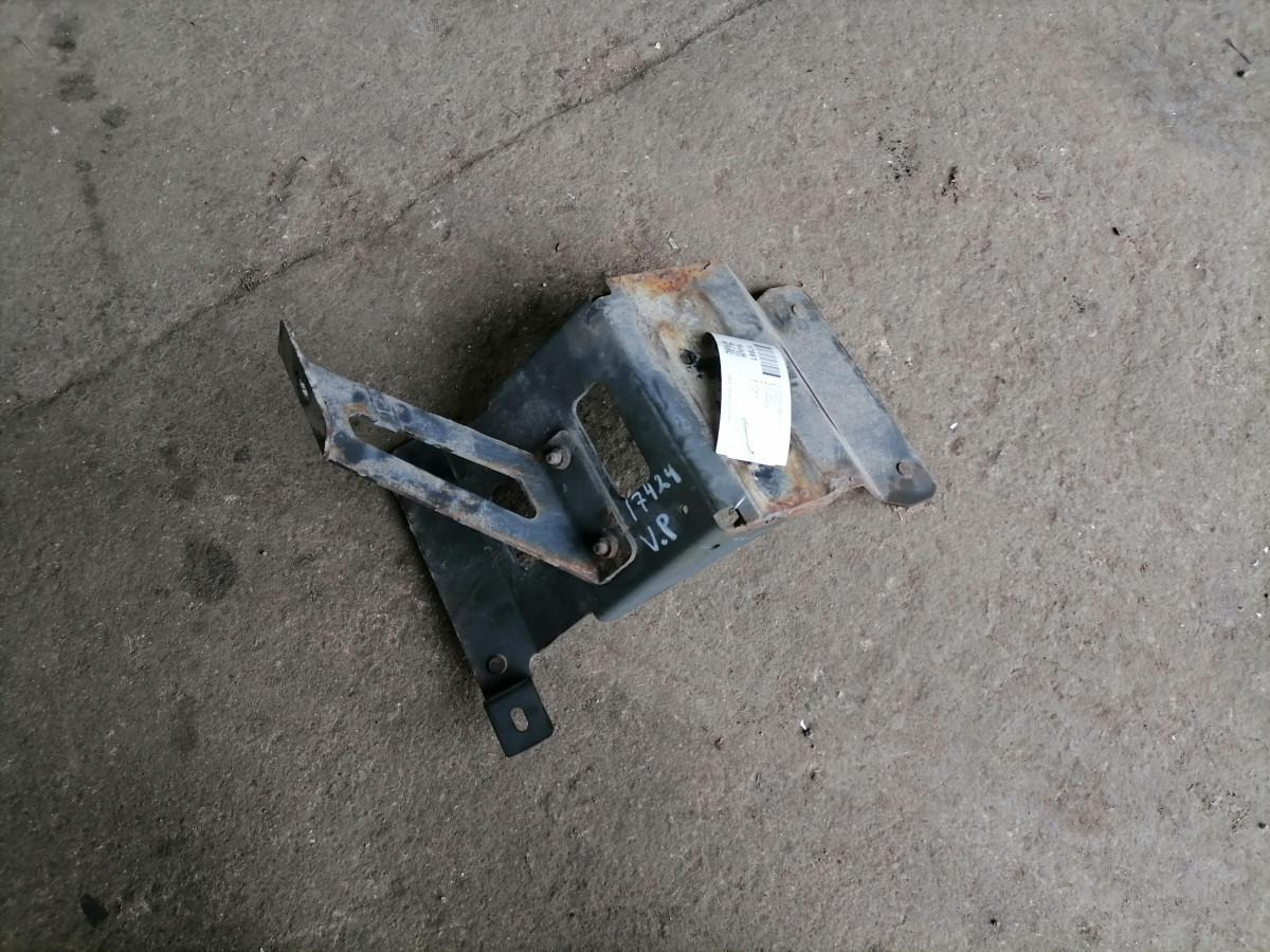 Volvo Mudguard bracket 21809024 - Univerzalni deo za Kamion: slika 2 Volvo Mudguard bracket 21809024 - Univerzalni deo za Kamion: slika 2