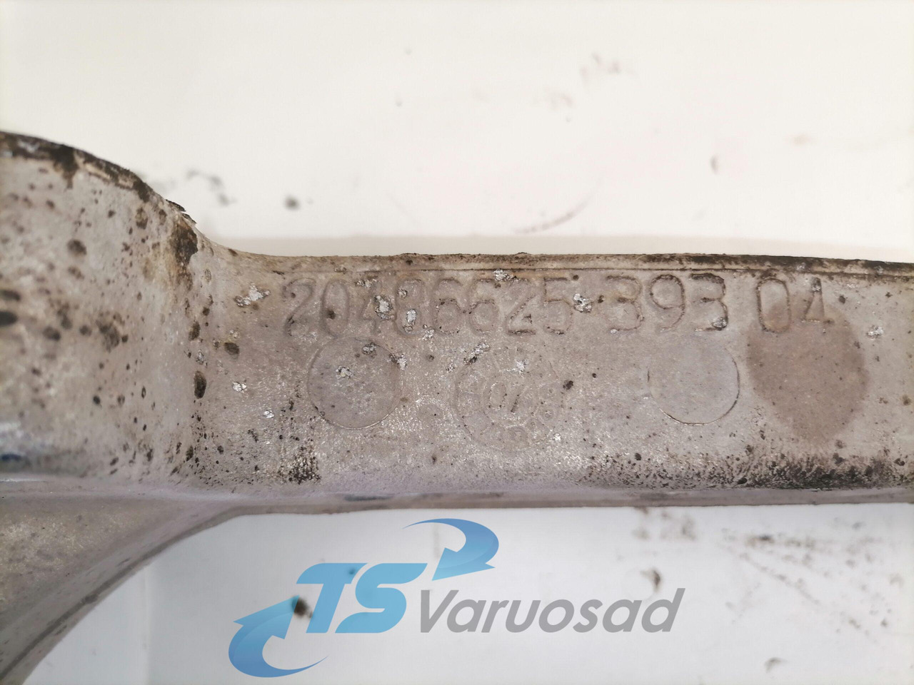 Volvo Muffler carrier 20486625 - Prigušivač za Kamion: slika 4 Volvo Muffler carrier 20486625 - Prigušivač za Kamion: slika 4