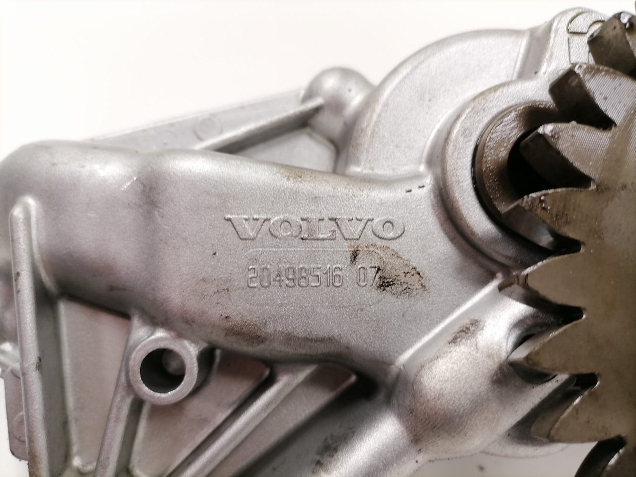 Volvo Oil pump 20498516 - Pumpa za ulje za Kamion: slika 2 Volvo Oil pump 20498516 - Pumpa za ulje za Kamion: slika 2