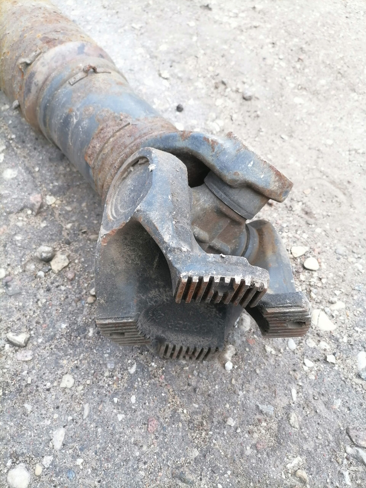 Volvo Propeller shaft 1068161 - Kardansko vratilo za Kamion: slika 4 Volvo Propeller shaft 1068161 - Kardansko vratilo za Kamion: slika 4