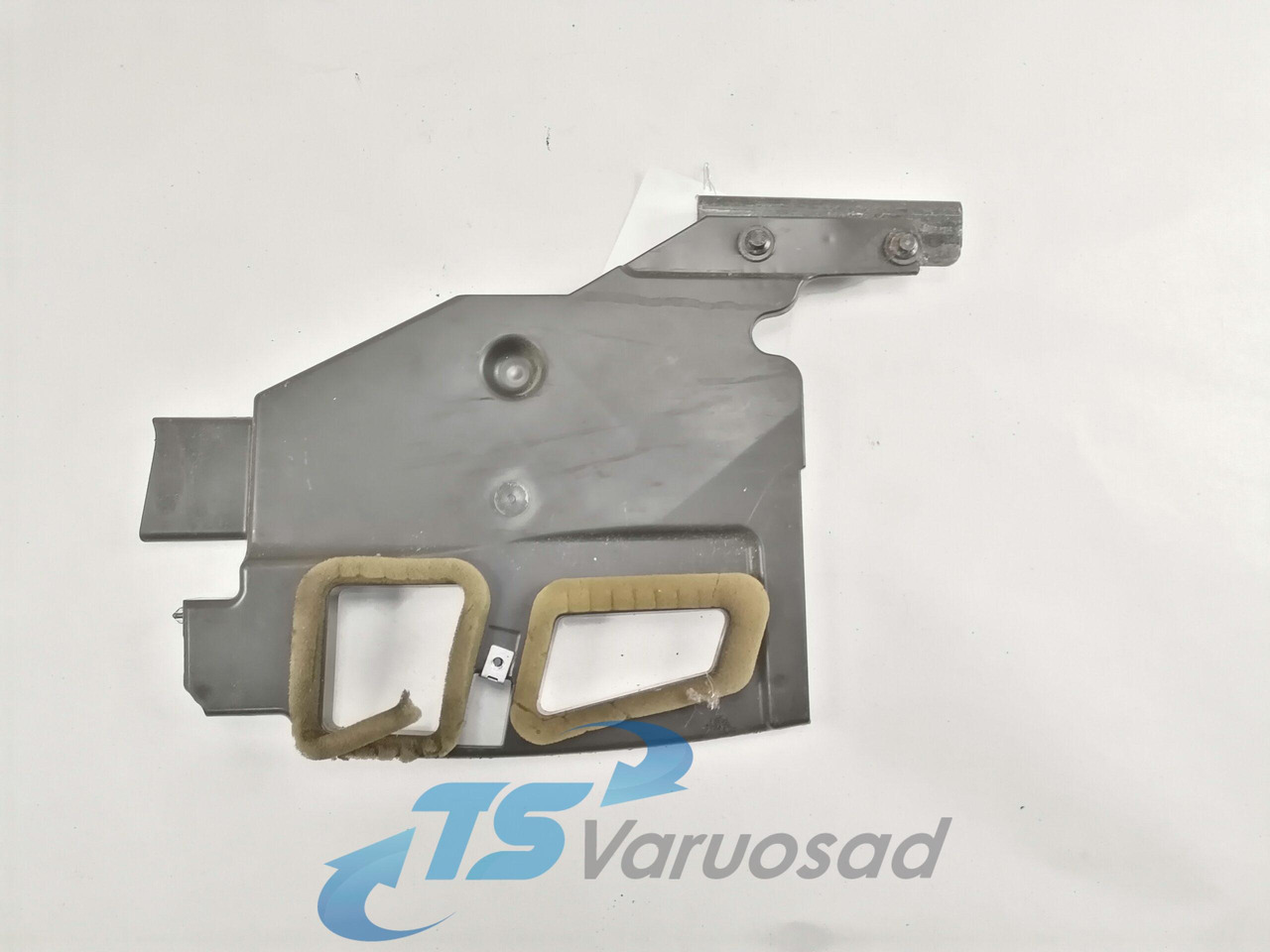 Volvo Salongi plastik 84040152 - Univerzalni deo za Kamion: slika 1 Volvo Salongi plastik 84040152 - Univerzalni deo za Kamion: slika 1