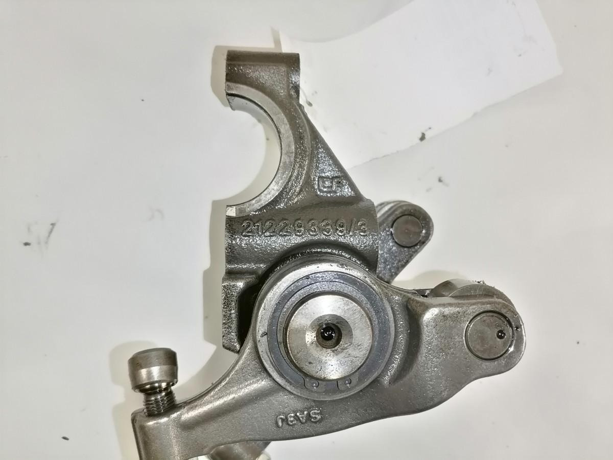 Volvo Set of rockers with shaft 21796360 - Univerzalni deo za Kamion: slika 4 Volvo Set of rockers with shaft 21796360 - Univerzalni deo za Kamion: slika 4