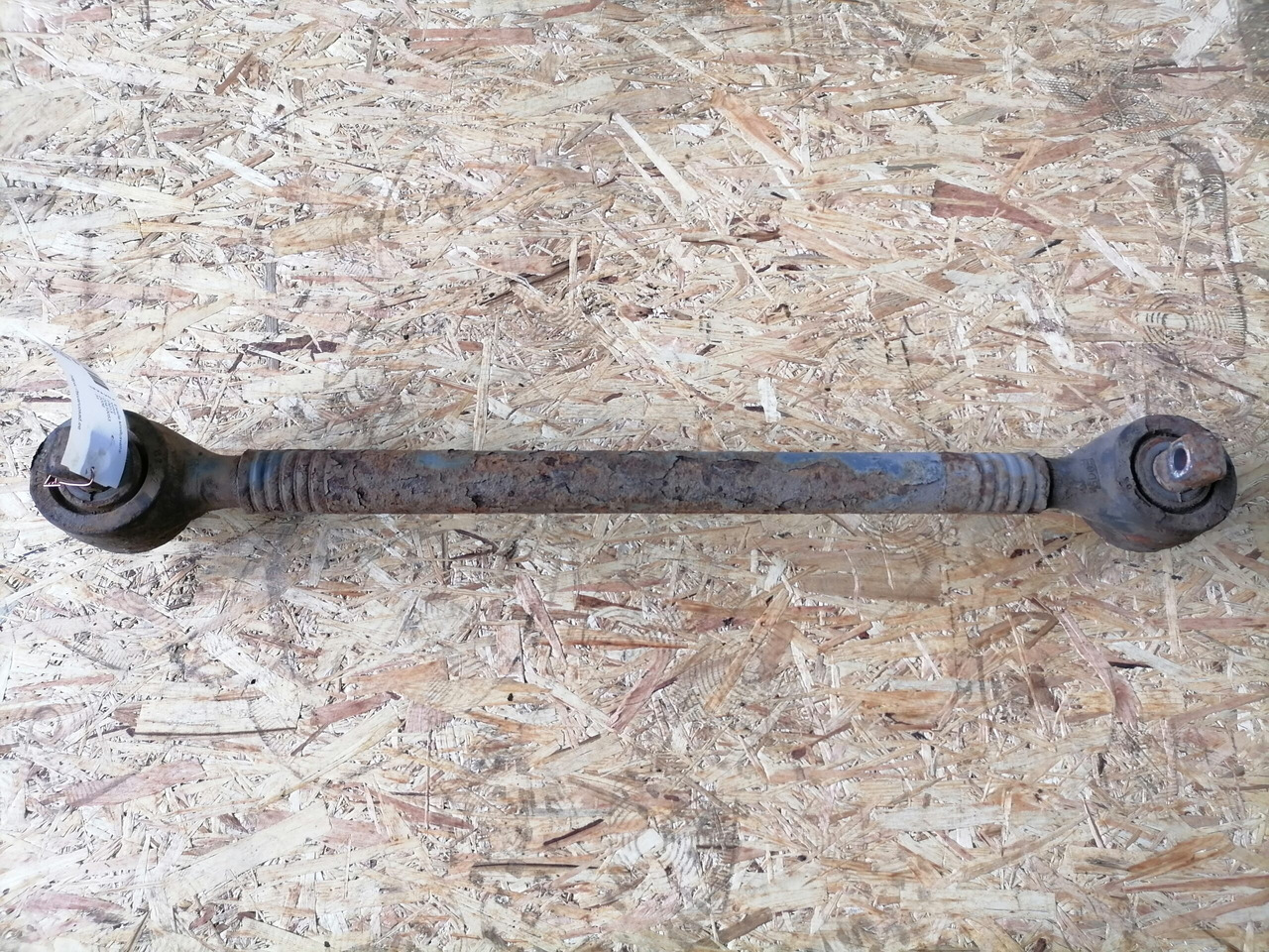 Volvo Torque rod 20410053 - Osovina i delovi za Kamion: slika 5 Volvo Torque rod 20410053 - Osovina i delovi za Kamion: slika 5