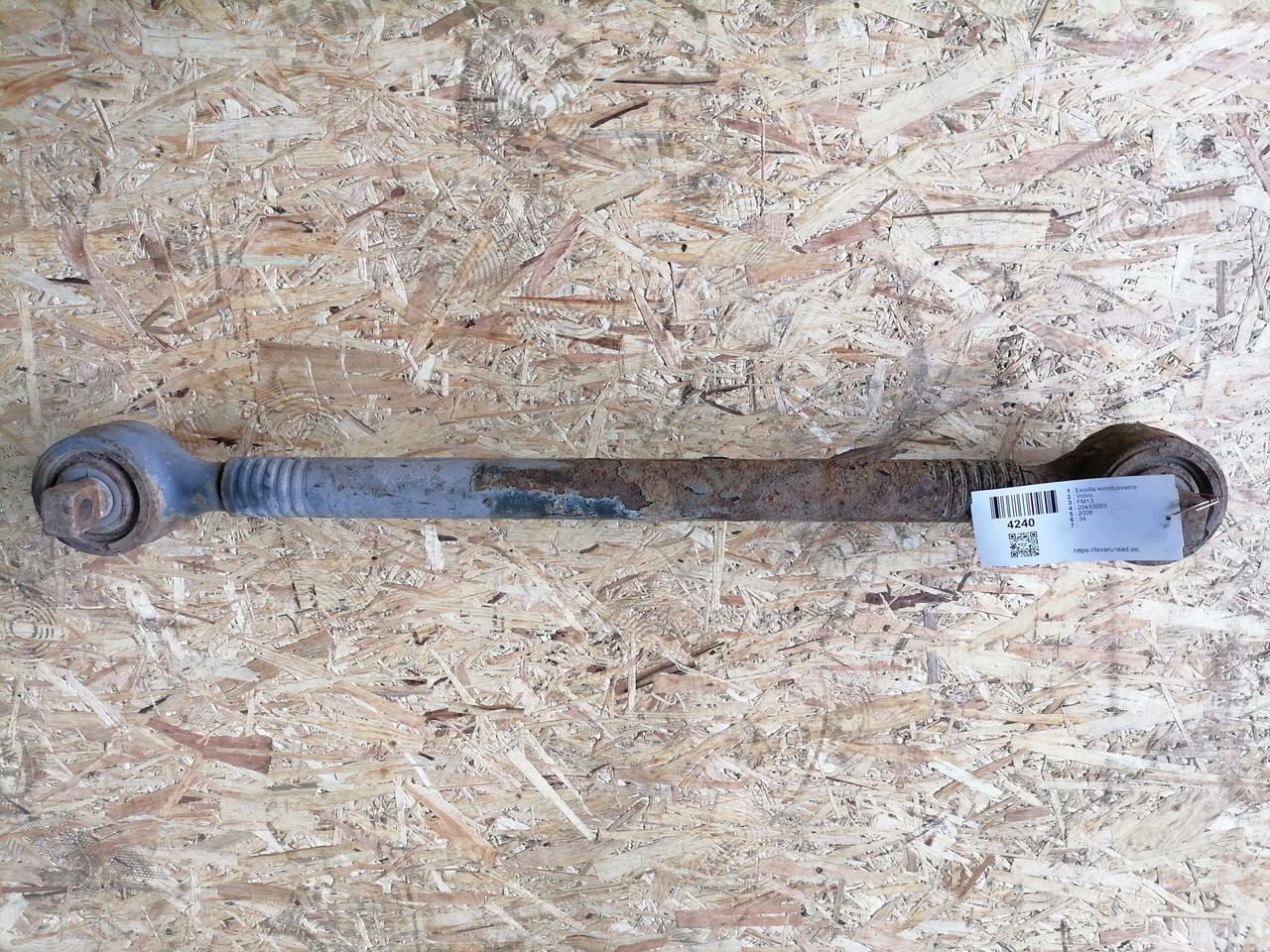Volvo Torque rod 20410053 - Osovina i delovi za Kamion: slika 5 Volvo Torque rod 20410053 - Osovina i delovi za Kamion: slika 5