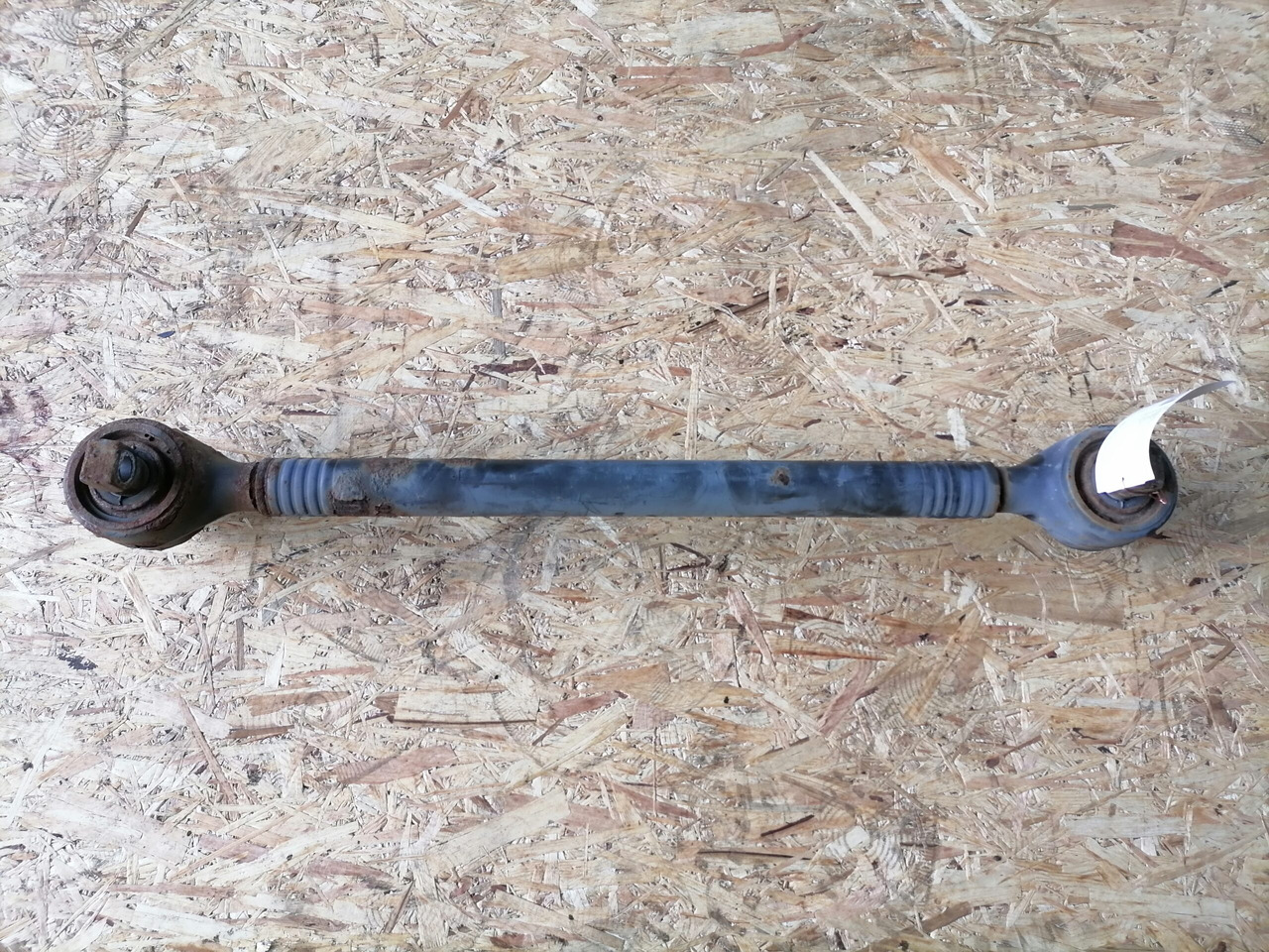 Volvo Torque rod 20410053 - Osovina i delovi za Kamion: slika 5 Volvo Torque rod 20410053 - Osovina i delovi za Kamion: slika 5