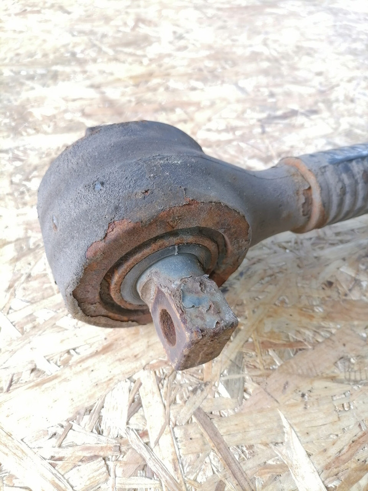 Volvo Torque rod 20410053 - Osovina i delovi za Kamion: slika 4 Volvo Torque rod 20410053 - Osovina i delovi za Kamion: slika 4