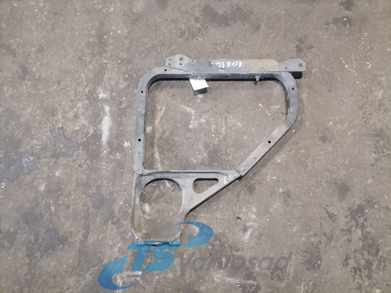 Volvo Volvo raami kronstein, küljespoileri kandur 20493922 - Ram/ Šasija za Kamion: slika 1 Volvo Volvo raami kronstein, küljespoileri kandur 20493922 - Ram/ Šasija za Kamion: slika 1