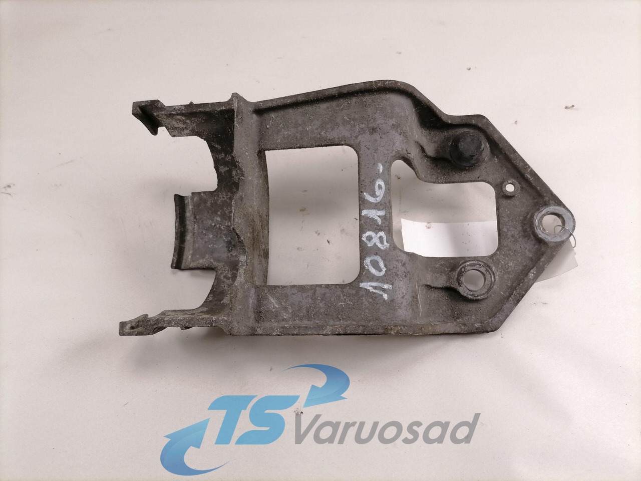 Volvo Volvo roolisüsteemi õlimahuti kandur 21468479 - Servo crevo za Kamion: slika 2 Volvo Volvo roolisüsteemi õlimahuti kandur 21468479 - Servo crevo za Kamion: slika 2