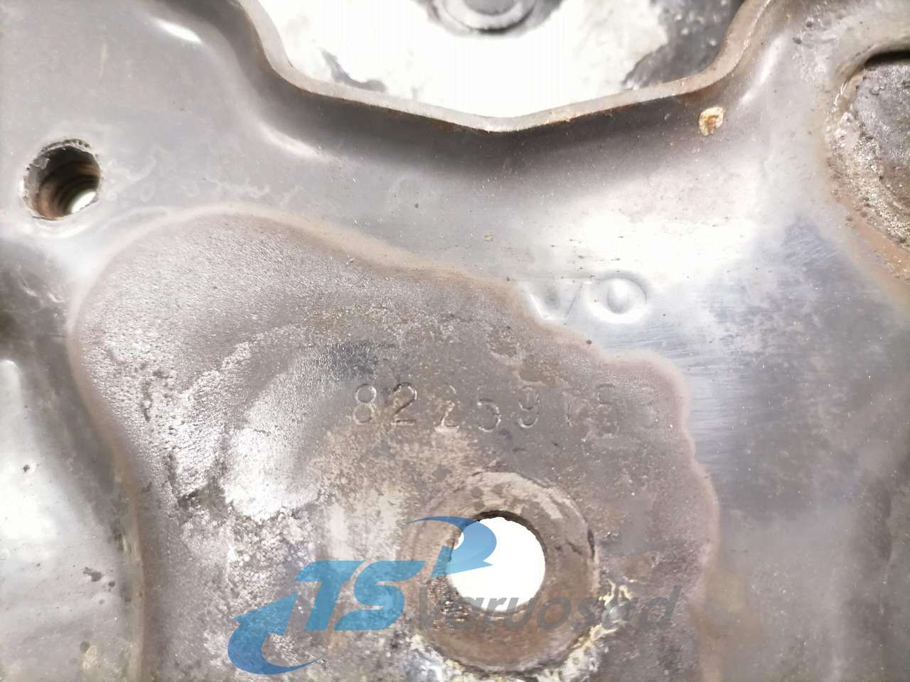 Volvo light bracket 82259153 - Svetla/ Osvetljenje za Kamion: slika 2 Volvo light bracket 82259153 - Svetla/ Osvetljenje za Kamion: slika 2