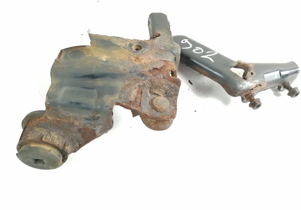 Volvo lower grille carrier hinge 20425955 - Rešetka za Kamion: slika 1 Volvo lower grille carrier hinge 20425955 - Rešetka za Kamion: slika 1