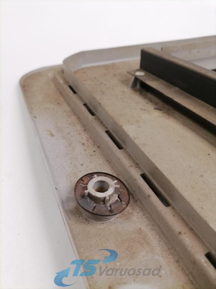 Volvo sunroof plastic cover 20379765 - Univerzalni deo za Kamion: slika 3 Volvo sunroof plastic cover 20379765 - Univerzalni deo za Kamion: slika 3