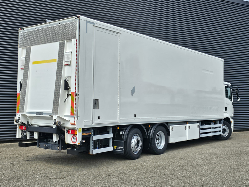 MAN TGM 26.320 / 6x2-4 / LBW / 6000kg TAIL LIFT - Kamion sa zatvorenim sandukom: slika 2 MAN TGM 26.320 / 6x2-4 / LBW / 6000kg TAIL LIFT - Kamion sa zatvorenim sandukom: slika 2