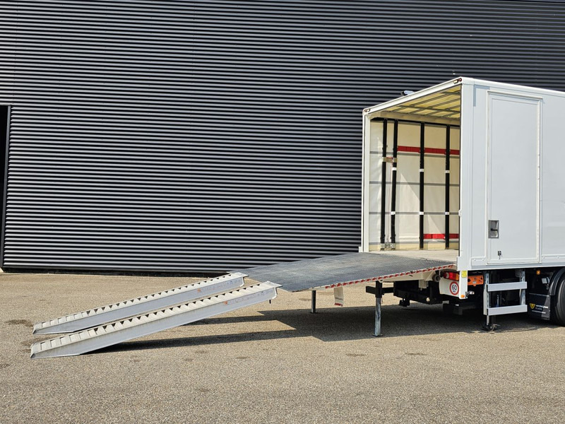 MAN TGM 26.320 / 6x2-4 / LBW / 6000kg TAIL LIFT - Kamion sa ceradom: slika 3 MAN TGM 26.320 / 6x2-4 / LBW / 6000kg TAIL LIFT - Kamion sa ceradom: slika 3