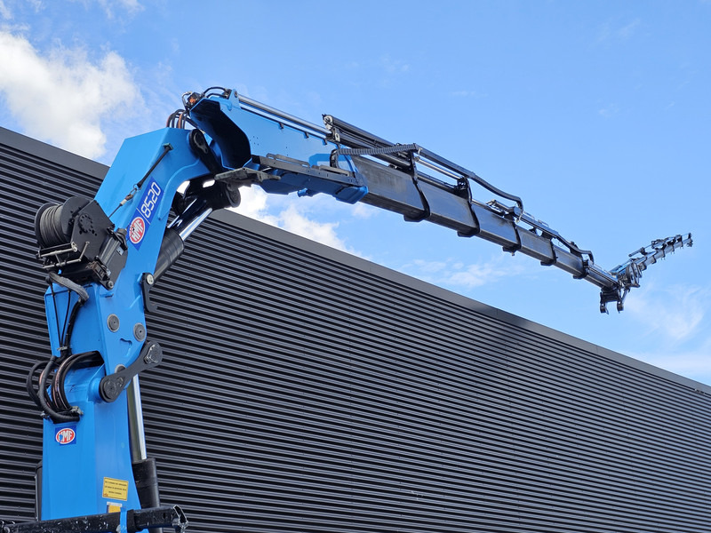 MAN TGX 35.480 8x4-4 / HMF 85 t/m + JIB / WINCH - Kamion sa dizalicom: slika 5 MAN TGX 35.480 8x4-4 / HMF 85 t/m + JIB / WINCH - Kamion sa dizalicom: slika 5