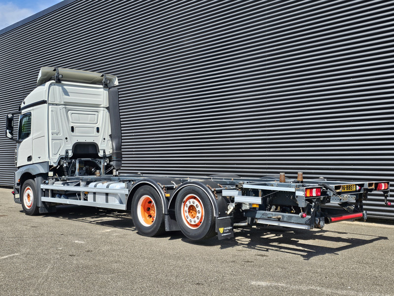Mercedes-Benz ACTROS 2640 6x2-4 / NL TRUCK - Kamion za prevoz kontejnera/ Kamion sa promenjivim sandukom: slika 3 Mercedes-Benz ACTROS 2640 6x2-4 / NL TRUCK - Kamion za prevoz kontejnera/ Kamion sa promenjivim sandukom: slika 3