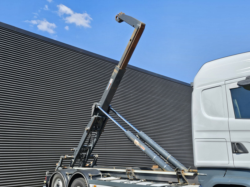 Scania R450 6x2*4 / EURO 6 / VDL HOOKLIFT - Kamion sa hidrauličnom kukom: slika 4 Scania R450 6x2*4 / EURO 6 / VDL HOOKLIFT - Kamion sa hidrauličnom kukom: slika 4