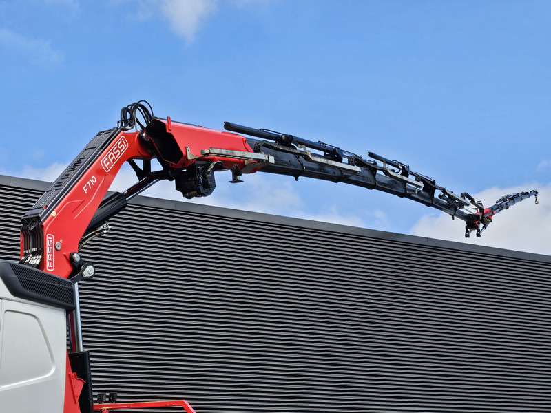 Volvo FH 540 8x4-4 / FASSI 71 t/m CRANE + JIB WINCH / KRAN / GRUA - Kamion sa tovarnim sandukom, Kamion sa dizalicom: slika 2 Volvo FH 540 8x4-4 / FASSI 71 t/m CRANE + JIB WINCH / KRAN / GRUA - Kamion sa tovarnim sandukom, Kamion sa dizalicom: slika 2