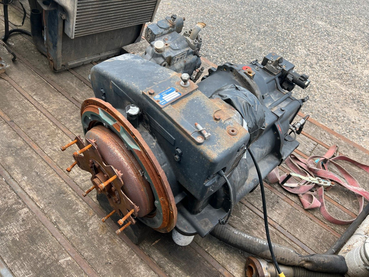 SPICER Lastschaltgetriebe Powershift transmissi - Kamion: slika 5 SPICER Lastschaltgetriebe Powershift transmissi - Kamion: slika 5