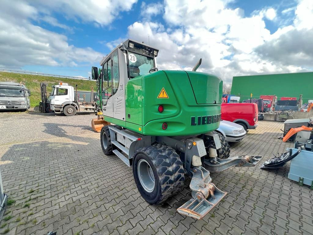 Liebherr A 912 Compact 3X Löffel 3 X Buckets - Bager točkaš: slika 4 Liebherr A 912 Compact 3X Löffel 3 X Buckets - Bager točkaš: slika 4
