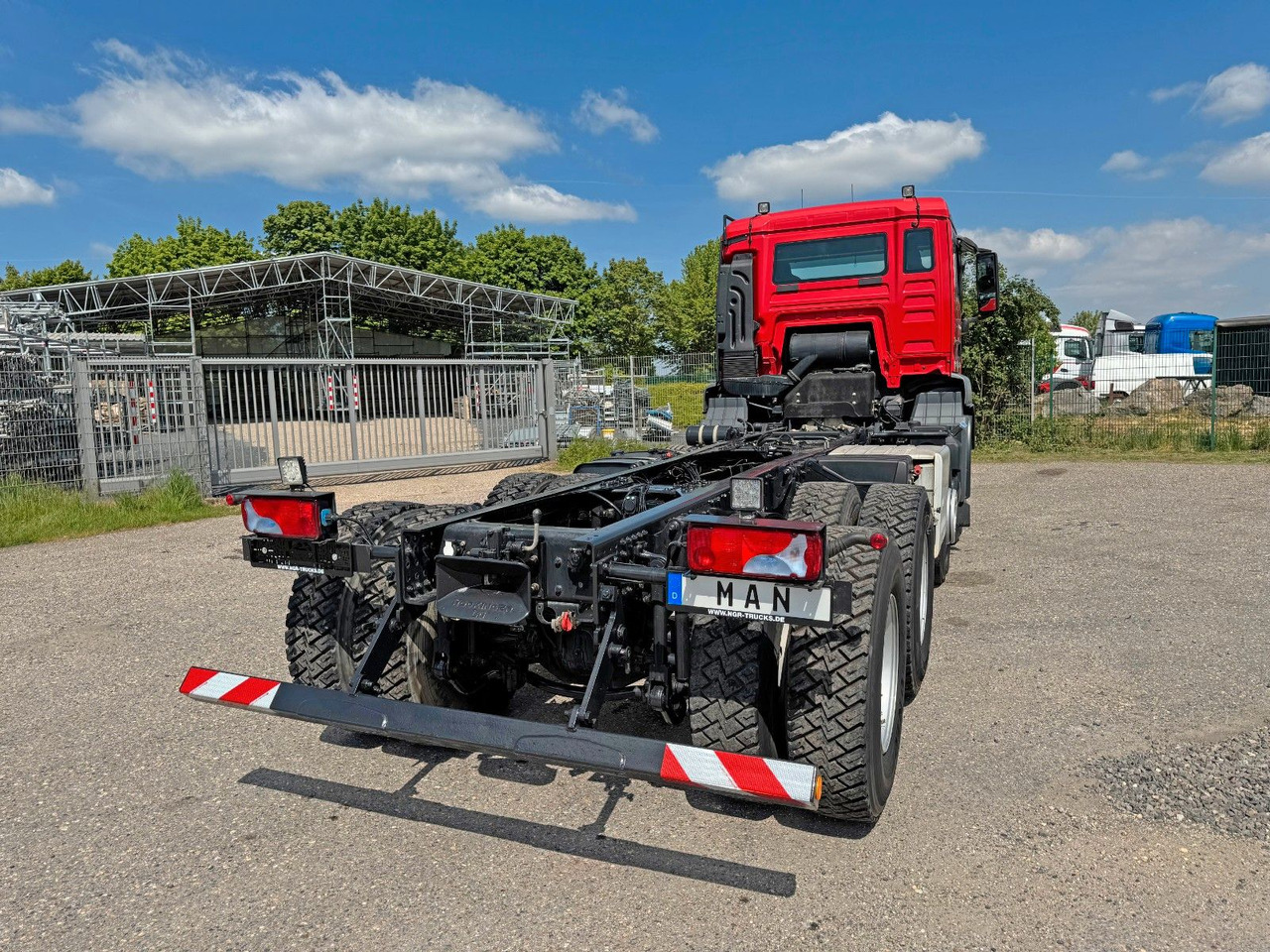 Istovarivač MAN 35.470 8X4 Kipperfahrgestell Reifen 12 X NEU Top: slika 18 Istovarivač MAN 35.470 8X4 Kipperfahrgestell Reifen 12 X NEU Top: slika 18