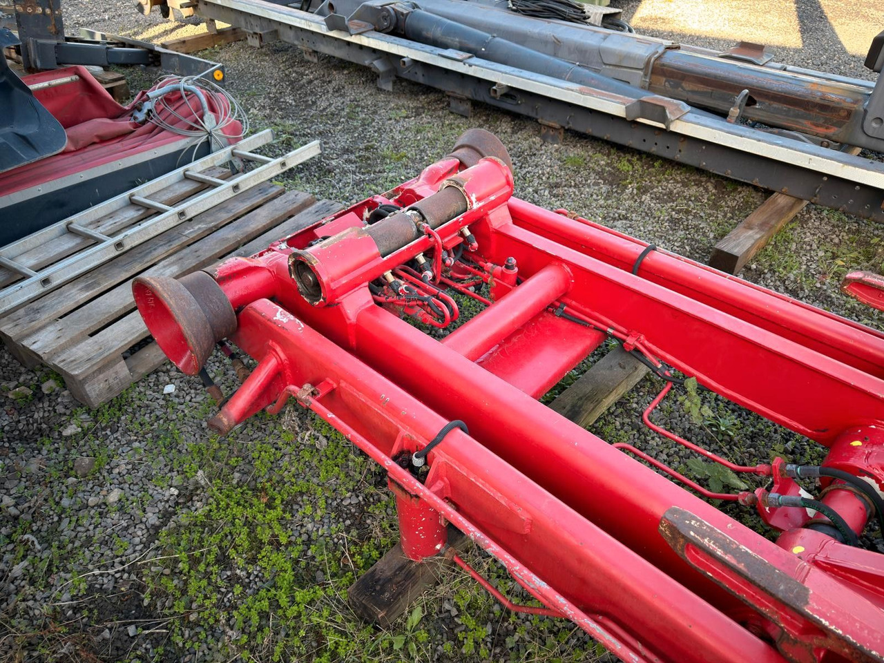 Meiller Abrollaufbau für 6X4 mit 3,90 Radstand Meiller RK 20.55 Abroll-Aufbau für 6X4 RS: 3,90m - Kamion sa hidrauličnom kukom: slika 2 Meiller Abrollaufbau für 6X4 mit 3,90 Radstand Meiller RK 20.55 Abroll-Aufbau für 6X4 RS: 3,90m - Kamion sa hidrauličnom kukom: slika 2