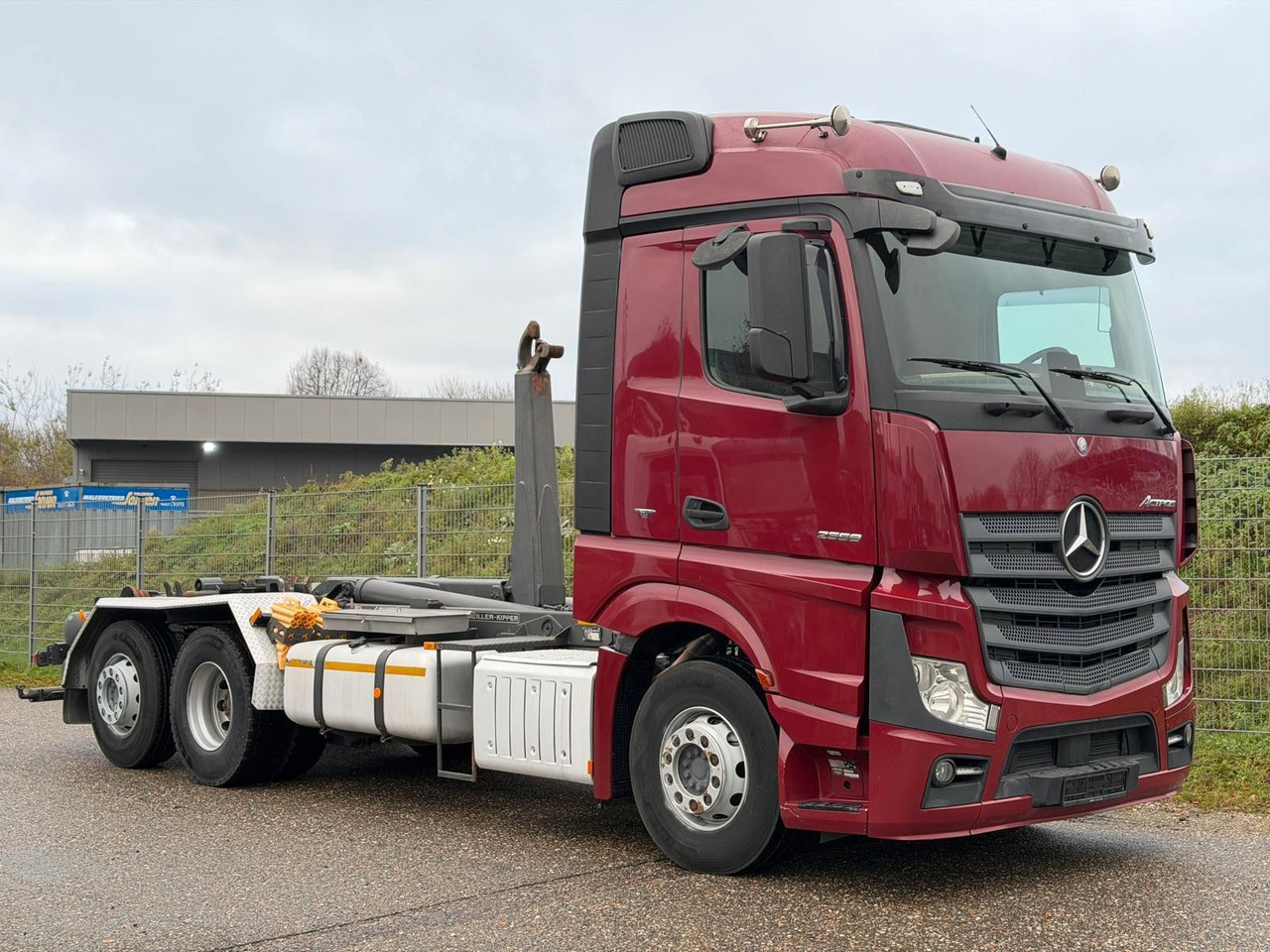 Mercedes-Benz 2558 6x2 Meiller RK 20.65 | Retarder | Klima - Kamion sa hidrauličnom kukom: slika 3 Mercedes-Benz 2558 6x2 Meiller RK 20.65 | Retarder | Klima - Kamion sa hidrauličnom kukom: slika 3