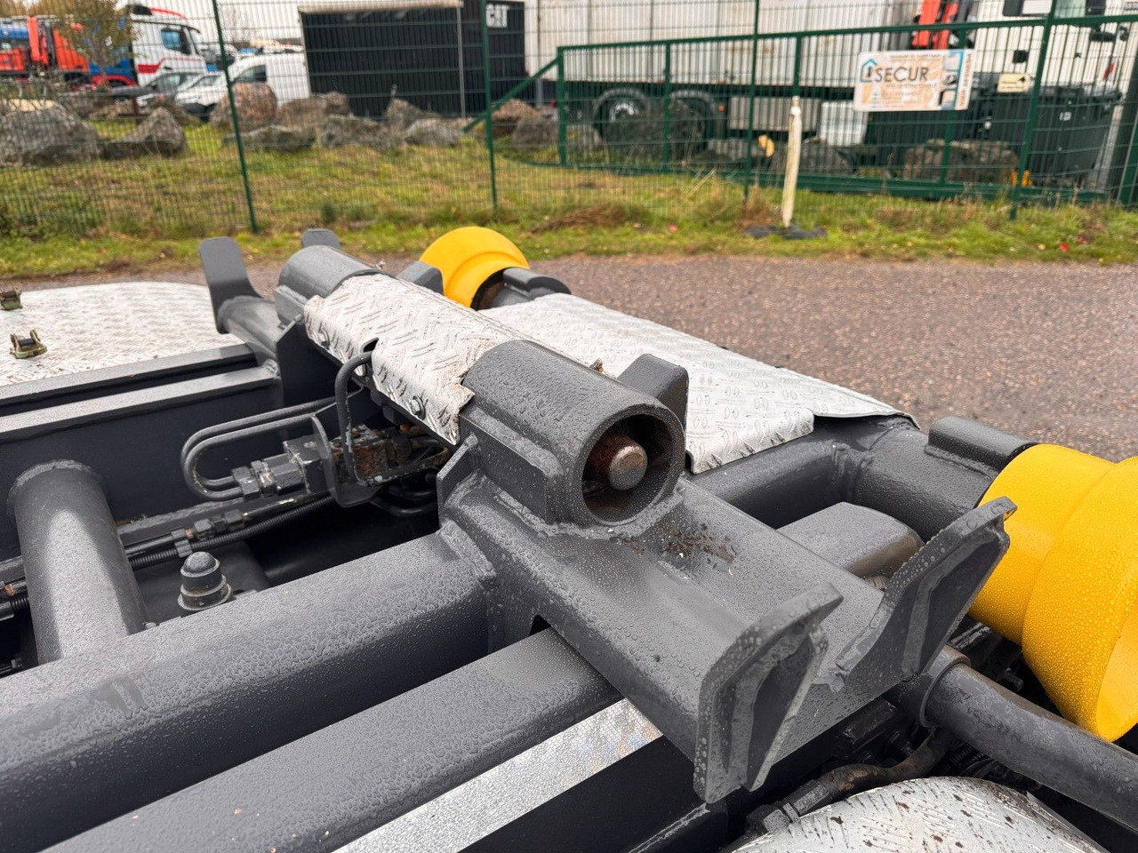 Kamion sa hidrauličnom kukom Mercedes-Benz 3748 8X4 Meiller Abroller mit Funk Top  Zustand: slika 16