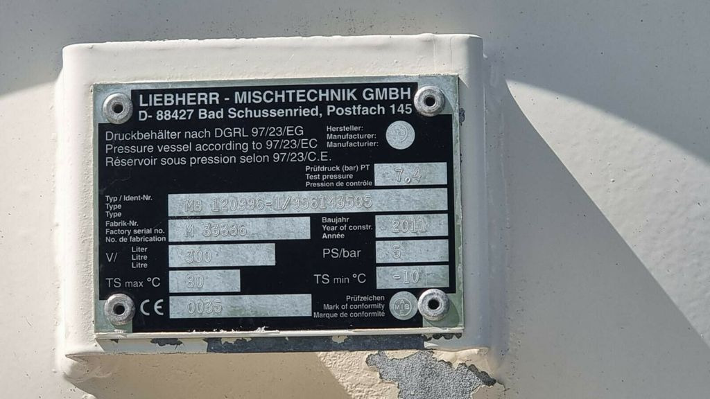 Müller-Mitteltal 2 Achs Betonmischauflieger Liebherr Müller-Mitteltal 2 Achs Betonmischauflieger Liebherr - Poluprikolica mikser: slika 3 Müller-Mitteltal 2 Achs Betonmischauflieger Liebherr Müller-Mitteltal 2 Achs Betonmischauflieger Liebherr - Poluprikolica mikser: slika 3