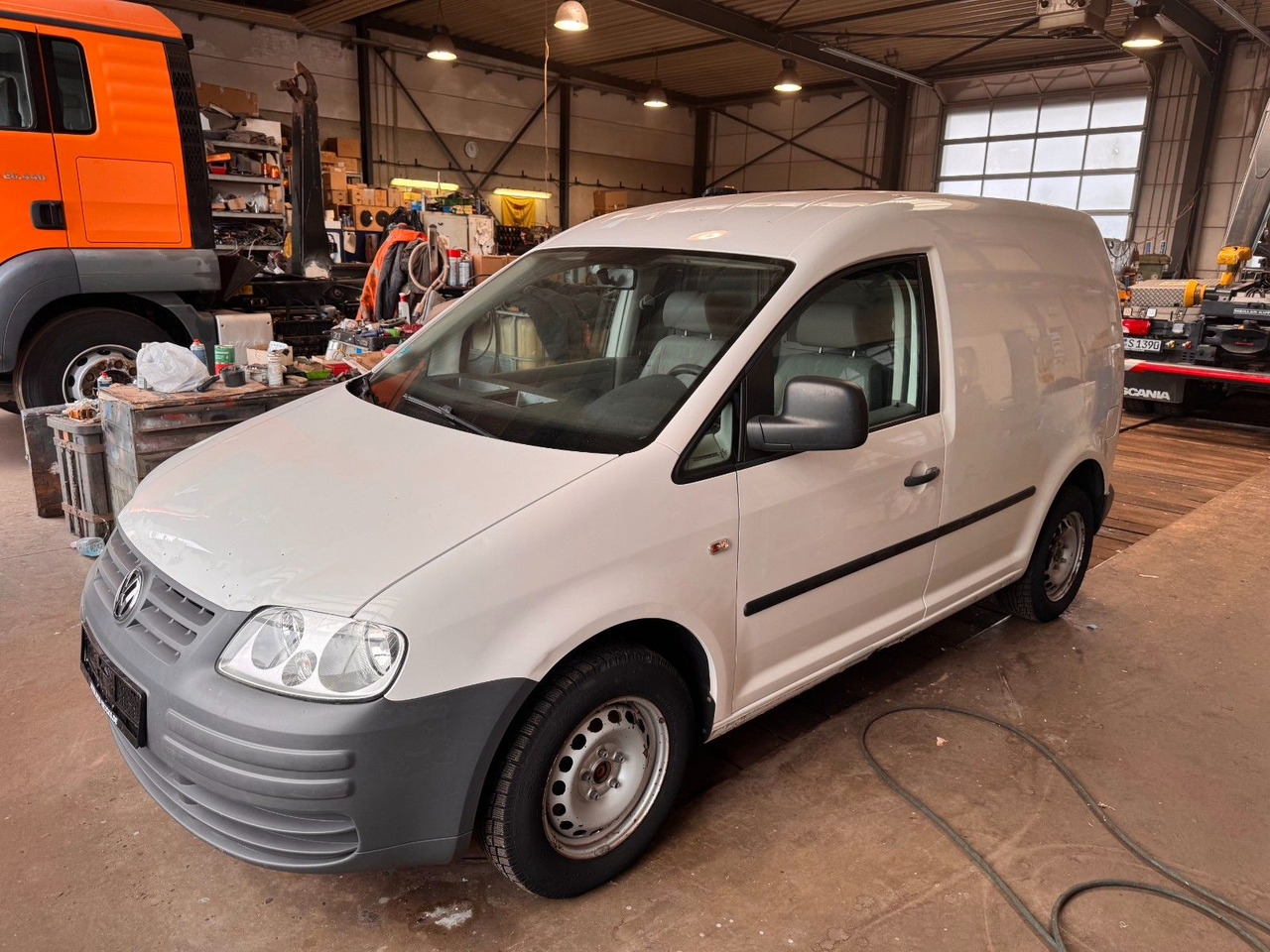 Volkswagen Caddy 69 PS Diesel - Mali kombi: slika 1 Volkswagen Caddy 69 PS Diesel - Mali kombi: slika 1