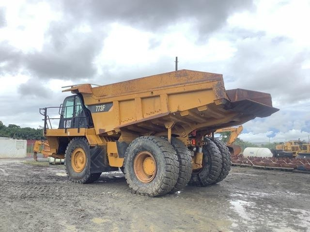 CAT 773F - Kiper sa krutom šasijom/ Kiper za kamen: slika 2 CAT 773F - Kiper sa krutom šasijom/ Kiper za kamen: slika 2