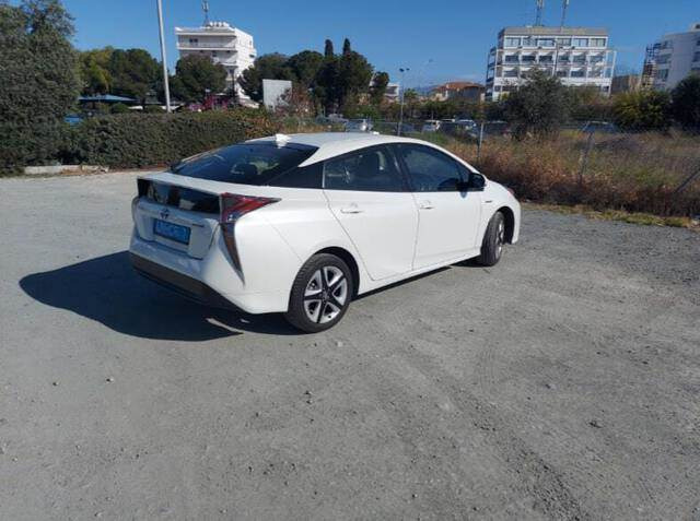Toyota Prius Hybrid - Automobil: slika 3 Toyota Prius Hybrid - Automobil: slika 3