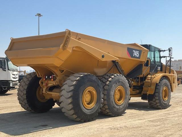 CAT 745 - Zglobni kiper: slika 3 CAT 745 - Zglobni kiper: slika 3