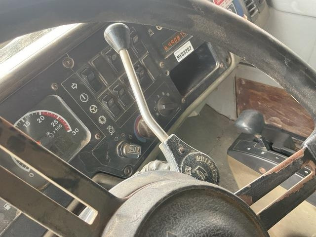 CAT 777D - Kiper sa krutom šasijom/ Kiper za kamen: slika 5 CAT 777D - Kiper sa krutom šasijom/ Kiper za kamen: slika 5