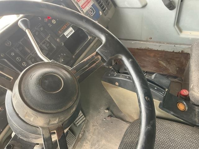 CAT 777D - Kiper sa krutom šasijom/ Kiper za kamen: slika 3 CAT 777D - Kiper sa krutom šasijom/ Kiper za kamen: slika 3