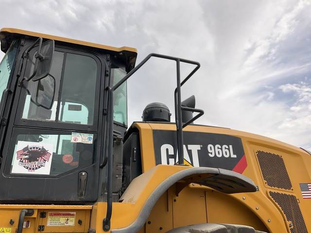 Utovarivač točkaš CAT 966L: slika 19