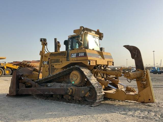 CAT D9R - Buldožer: slika 2 CAT D9R - Buldožer: slika 2